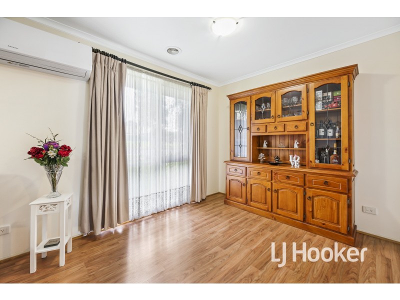 104 Oaktree Drive, Hampton Park VIC 3976