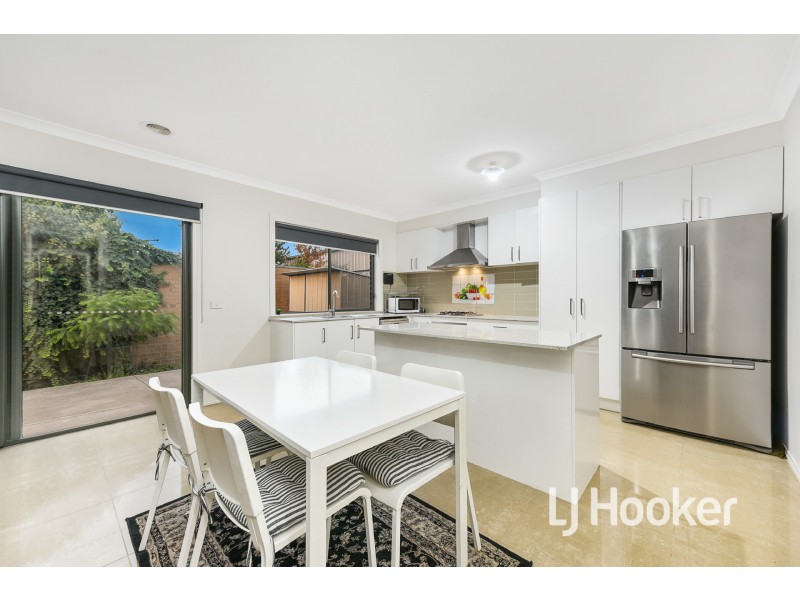 3/10 Hayes Road, Hampton Park VIC 3976