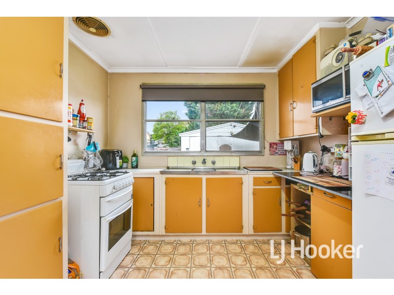 34 Conferta Crescent, Doveton VIC 3177