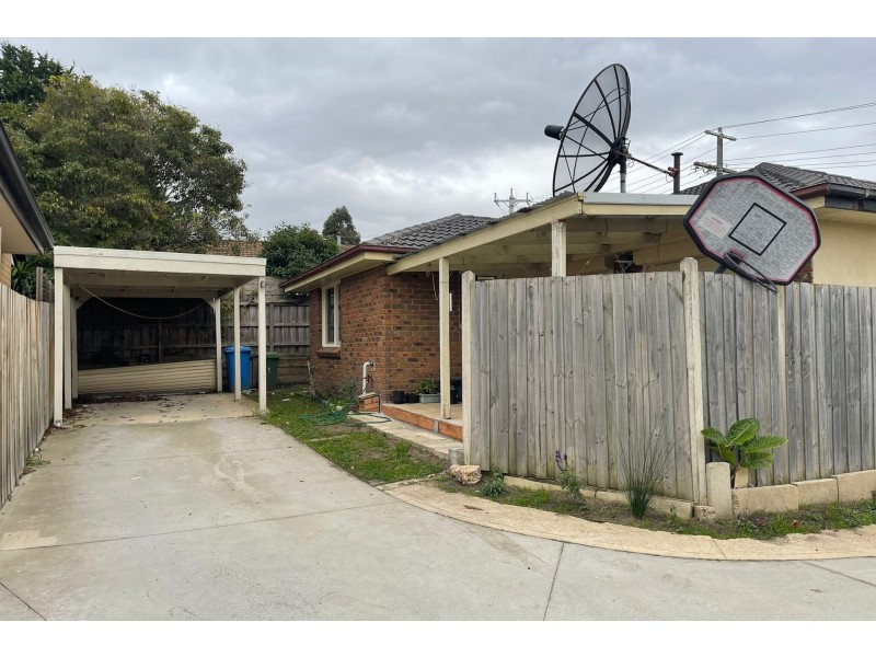 5 Strong Drive, Hampton Park VIC 3976