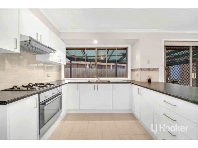 6 Ambleside Crescent, Berwick VIC 3806