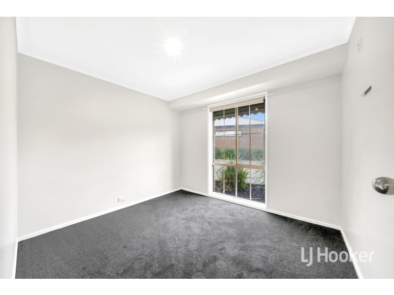 6 Ambleside Crescent, Berwick VIC 3806