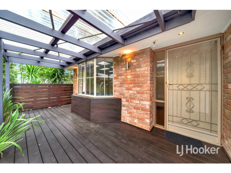 6 Ambleside Crescent, Berwick VIC 3806