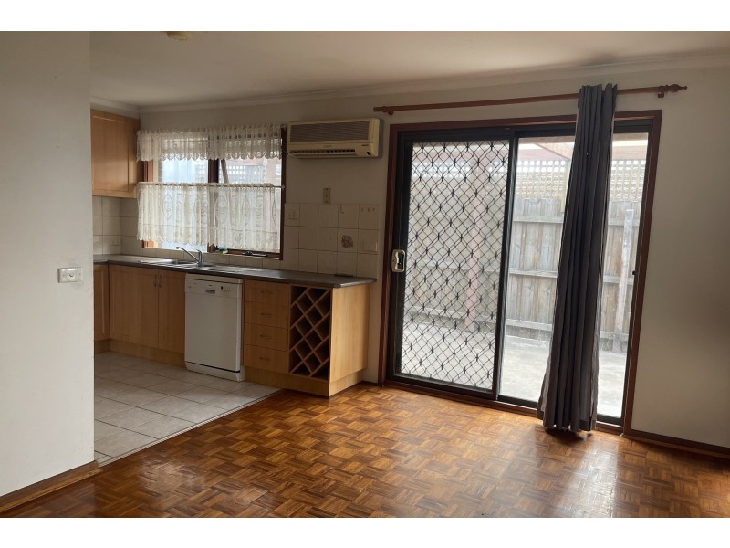 17 Narellan Drive, Hampton Park VIC 3976