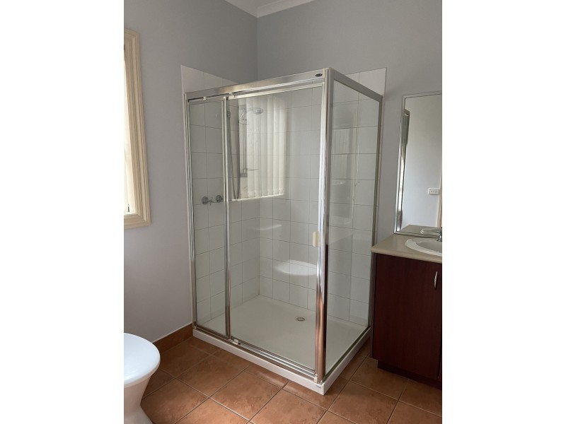 24 Astley Wynd, Lynbrook VIC 3975