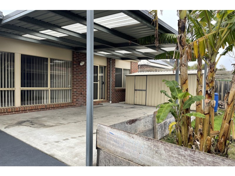 24 Astley Wynd, Lynbrook VIC 3975