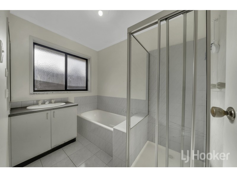 14 Branton Drive, Hampton Park VIC 3976