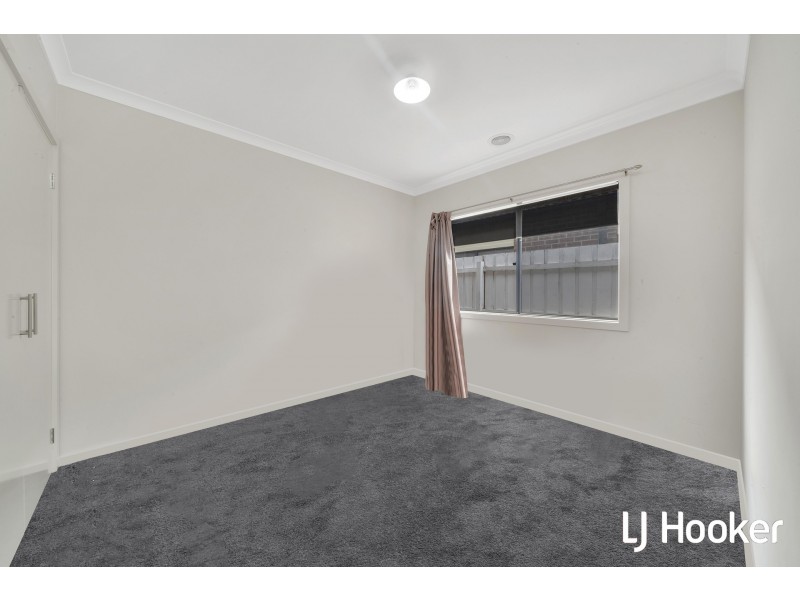 93 Fiorelli Boulevard, Cranbourne East VIC 3977