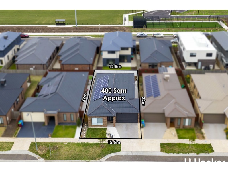 93 Fiorelli Boulevard, Cranbourne East VIC 3977