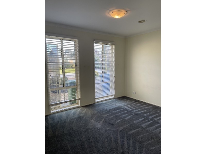 3 Woodside Close, Hampton Park VIC 3976