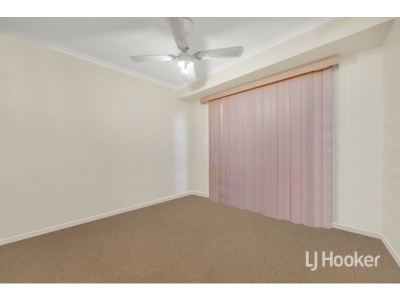 11 Isaac Edey Place, Hampton Park VIC 3976