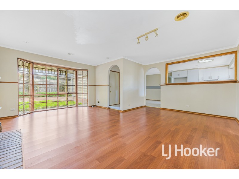 31 Woodlands Crescent, Narre Warren VIC 3805