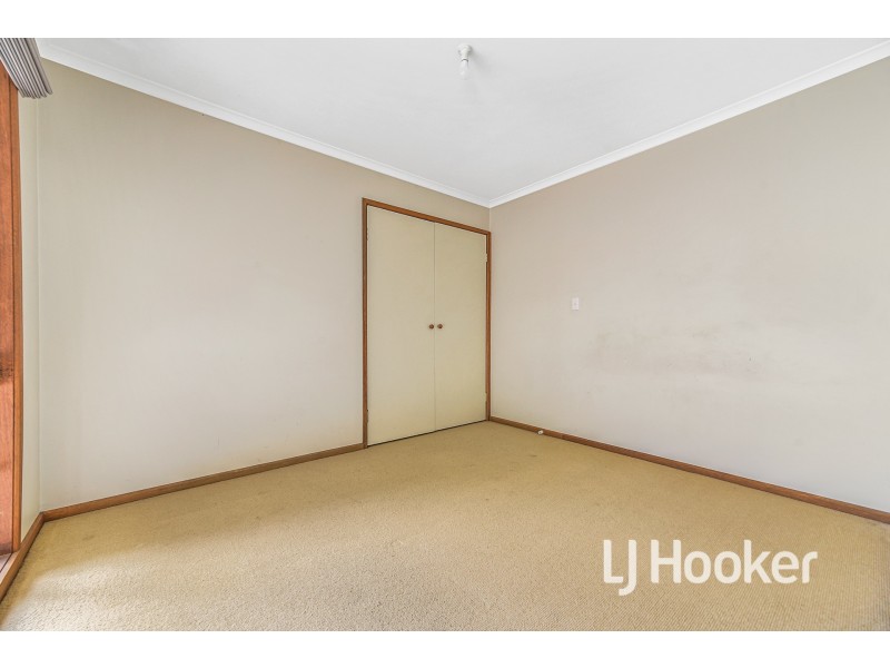 31 Woodlands Crescent, Narre Warren VIC 3805