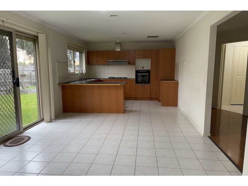 9 Olive Road, Hampton Park VIC 3976