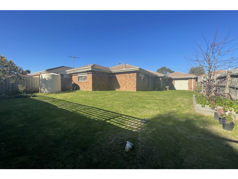 9 Olive Road, Hampton Park VIC 3976