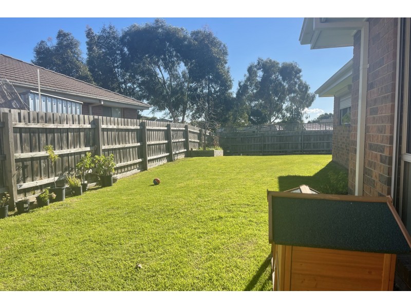 9 Olive Road, Hampton Park VIC 3976