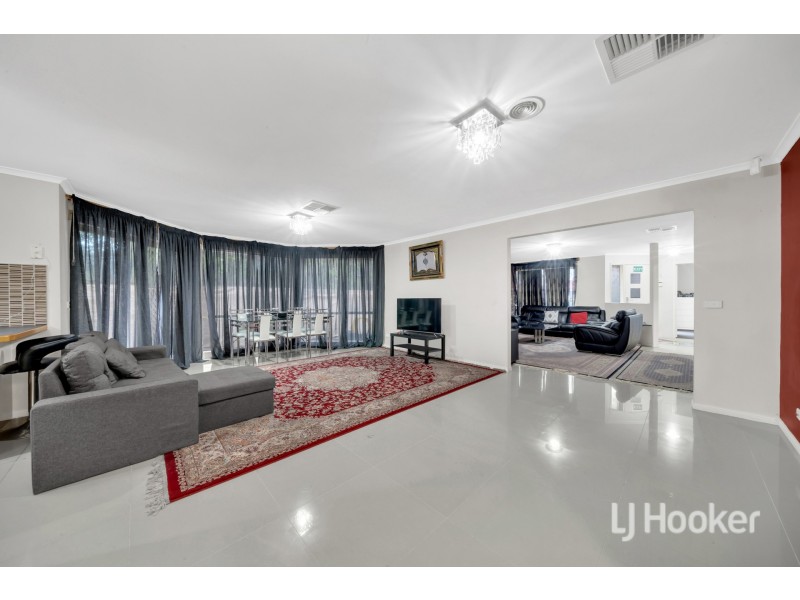 12 Shaftsbury Avenue, Berwick VIC 3806