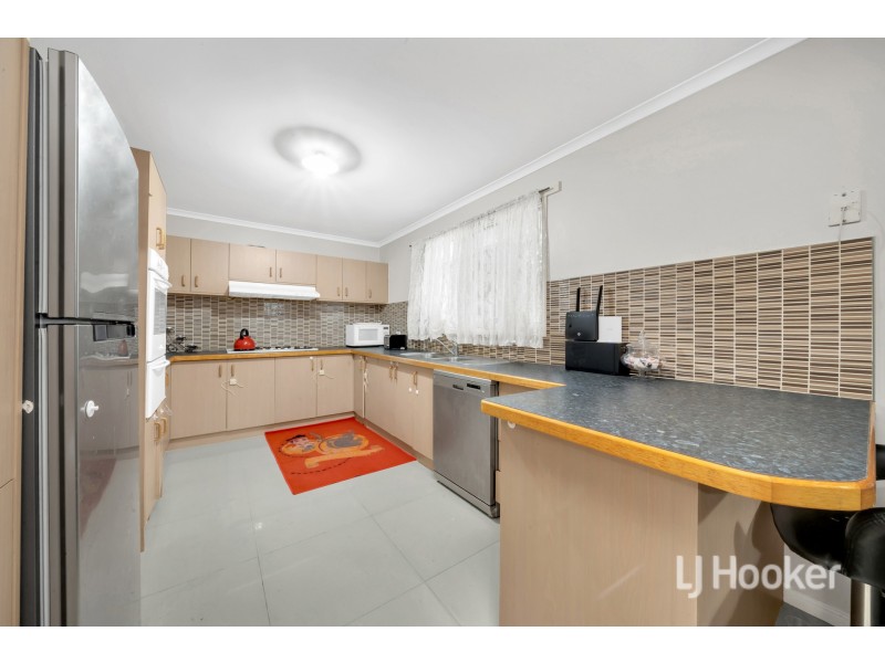 12 Shaftsbury Avenue, Berwick VIC 3806