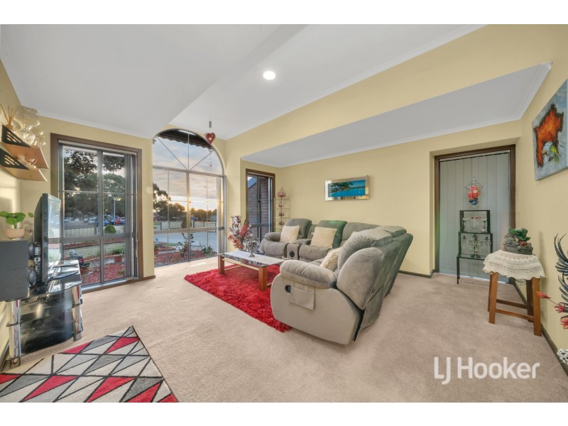 74 Carrum Woods Drive, Carrum Downs VIC 3201