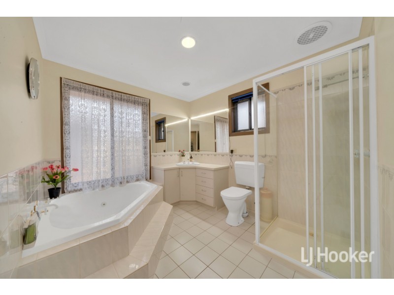 74 Carrum Woods Drive, Carrum Downs VIC 3201