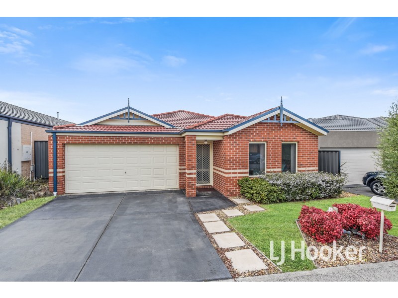 12 Sienna Way, Pakenham VIC 3810
