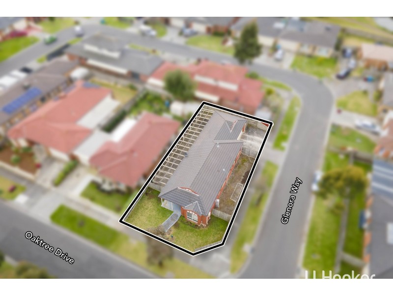 90 Oaktree Drive, Hampton Park VIC 3976