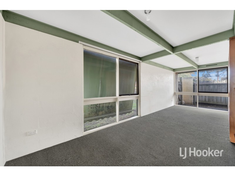 15 Lorna Street, Cranbourne VIC 3977