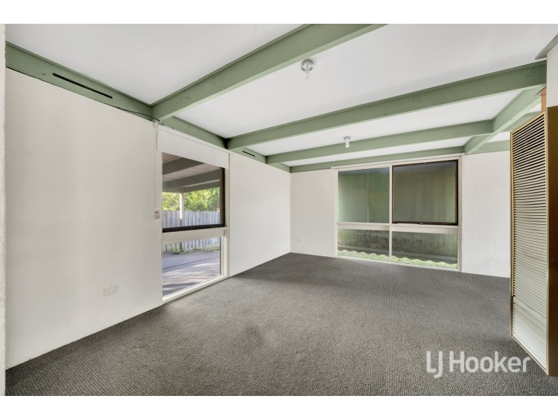 15 Lorna Street, Cranbourne VIC 3977