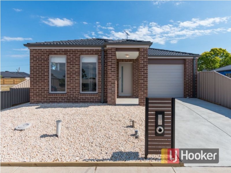 1 Jorose Road, Hampton Park VIC 3976
