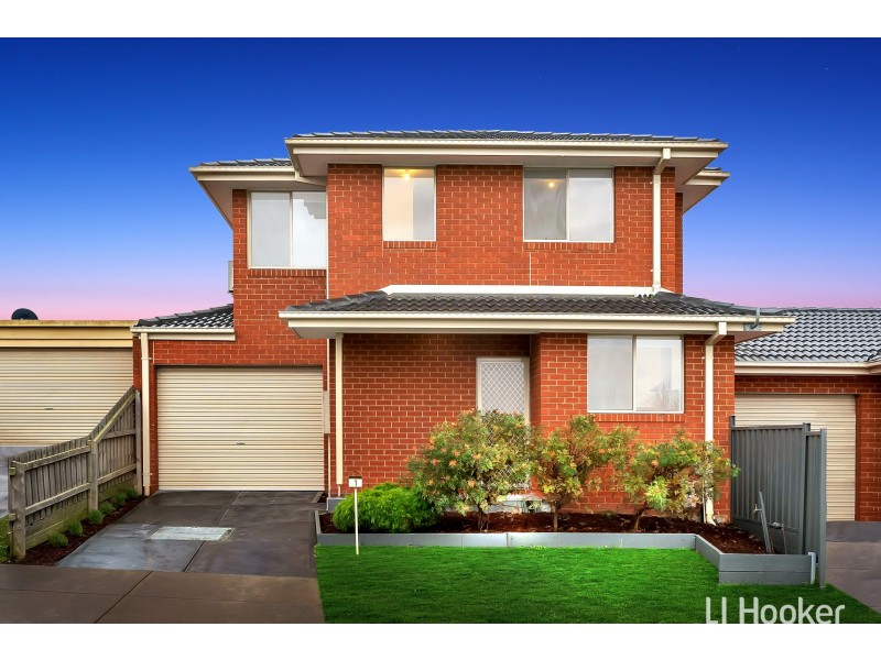 1 Gleneadie Close, Hampton Park VIC 3976