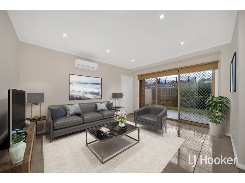1 Gleneadie Close, Hampton Park VIC 3976