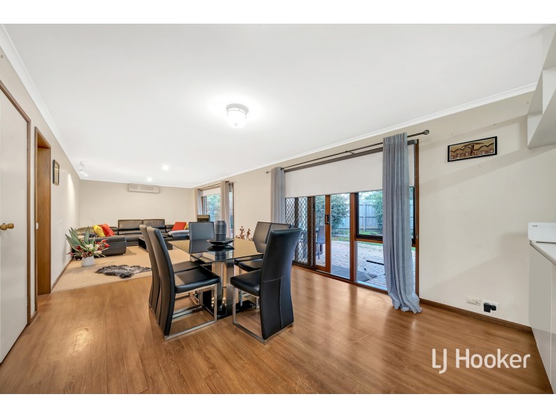 12 Adam Court, Pakenham VIC 3810