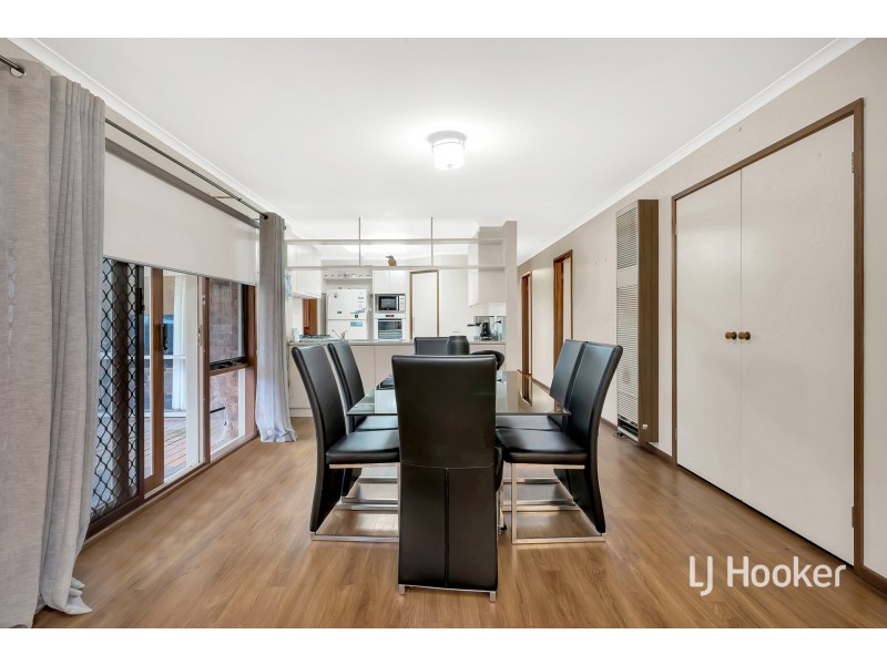 12 Adam Court, Pakenham VIC 3810