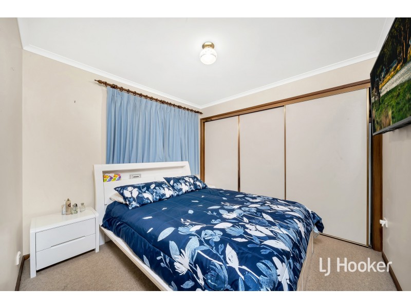 12 Adam Court, Pakenham VIC 3810