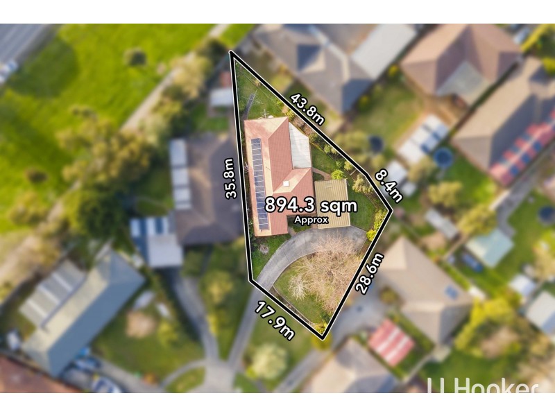 12 Adam Court, Pakenham VIC 3810