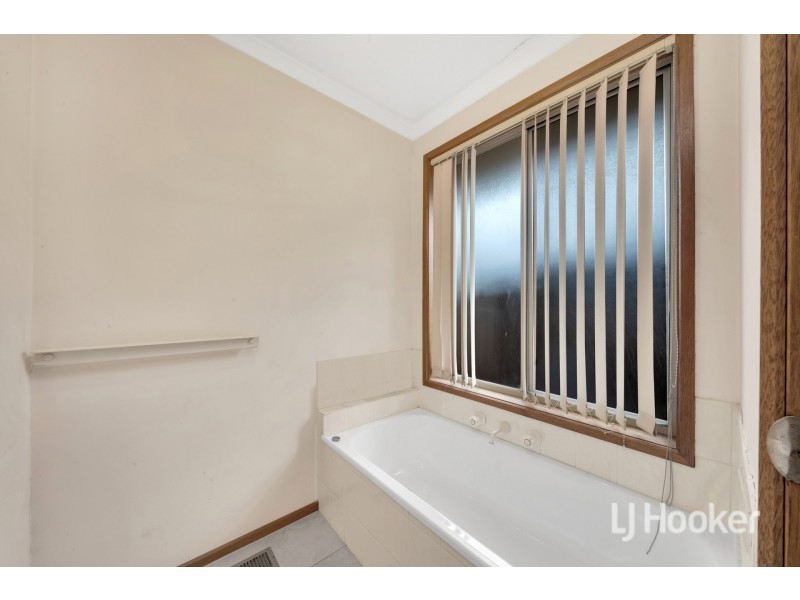 7 Dalvana Court, Hampton Park VIC 3976