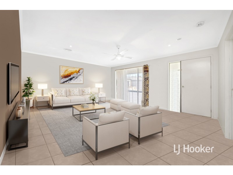 23 Horsham Drive, Cranbourne East VIC 3977