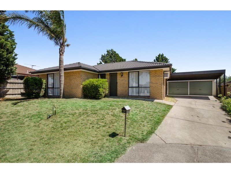 7 Rowland Close, Hampton Park VIC 3976