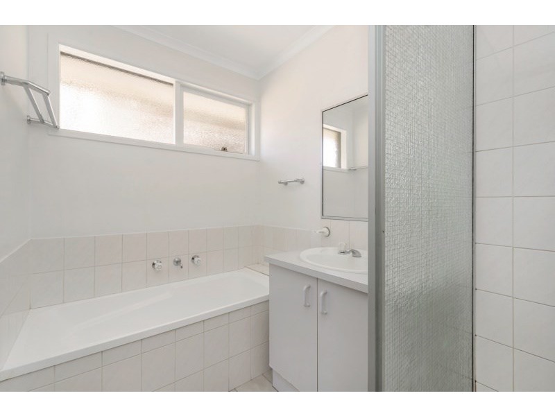 7 Rowland Close, Hampton Park VIC 3976