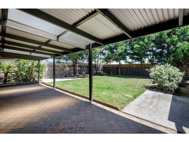 7 Rowland Close, Hampton Park VIC 3976