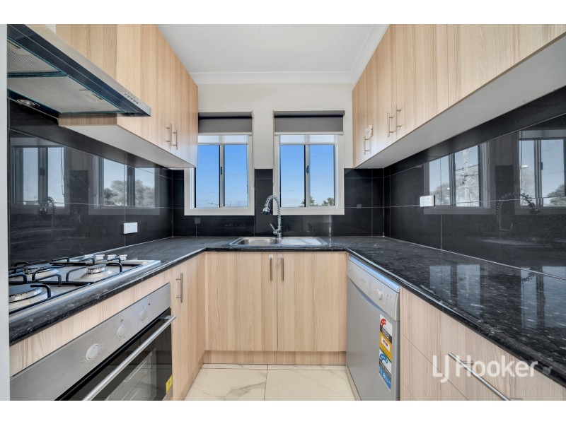 35 Tristania Street, Doveton VIC 3177