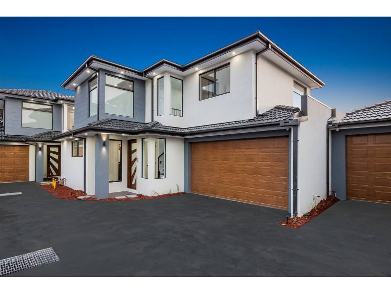 2/12 McLennan Street, Eumemmerring VIC 3177