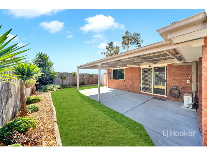 7 Waltham Mews, Cranbourne East VIC 3977