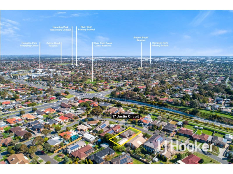 17 Justin Circuit, Hampton Park VIC 3976