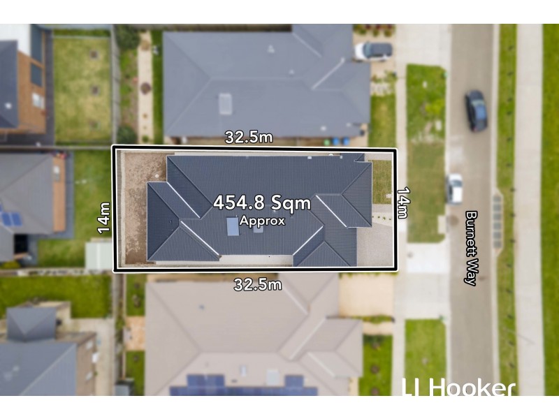 22 Burnett Way, Clyde North VIC 3978