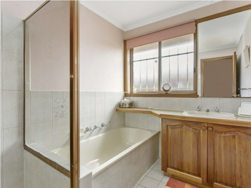 22 Strong Drive, Hampton Park VIC 3976