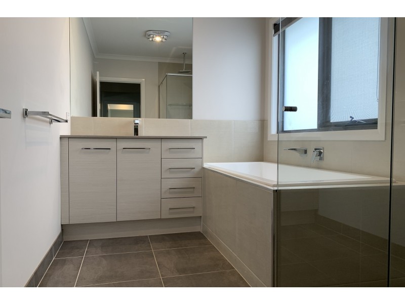 58 Adrian Street, Cranbourne East VIC 3977