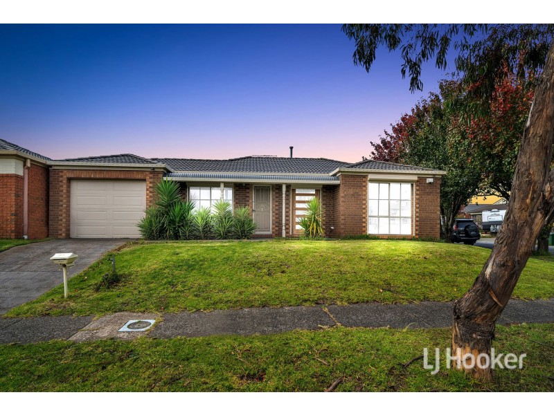 45 Miralie Way, Cranbourne West VIC 3977