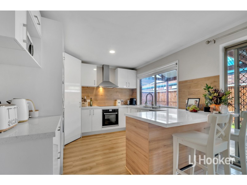 45 Miralie Way, Cranbourne West VIC 3977