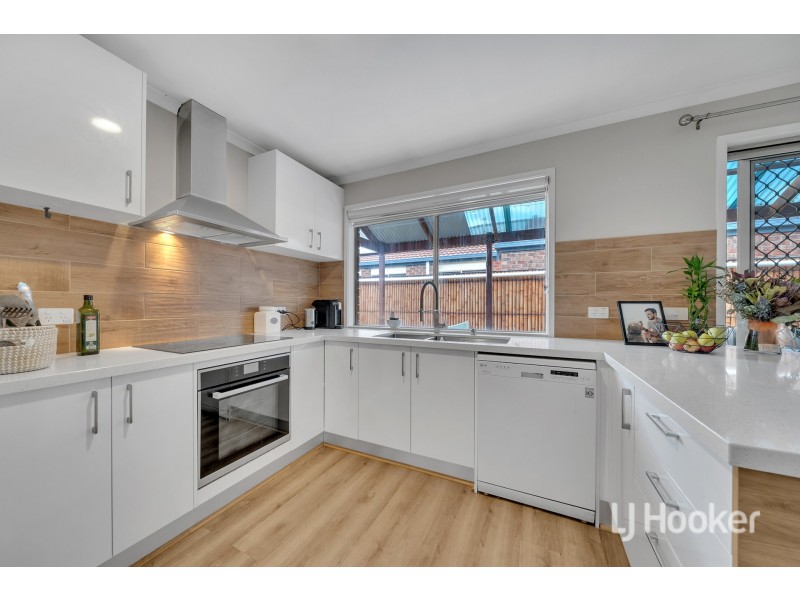 45 Miralie Way, Cranbourne West VIC 3977